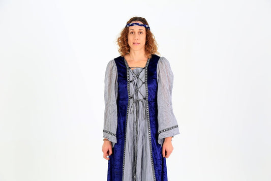 Vestido medieval azul y gris con corpiño negro con cordones y falda amplia