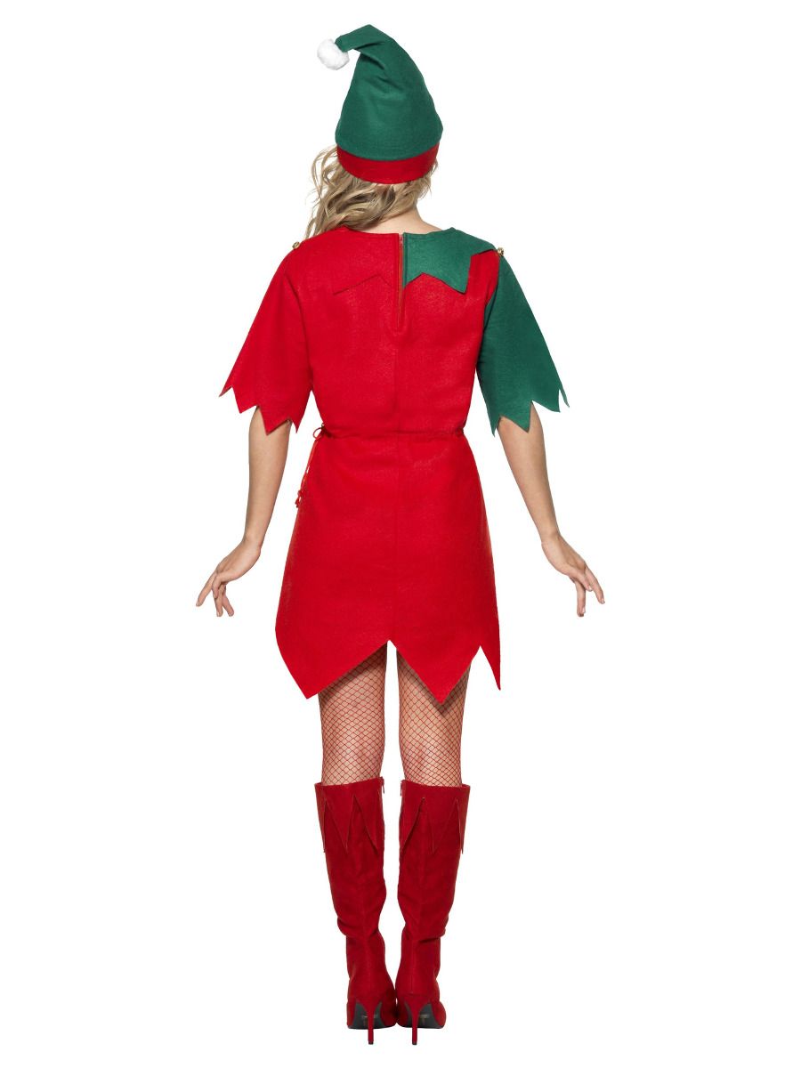 Disfraz de elfa ayudante visto por detrás: vestido rojo y verde, gorro y botas