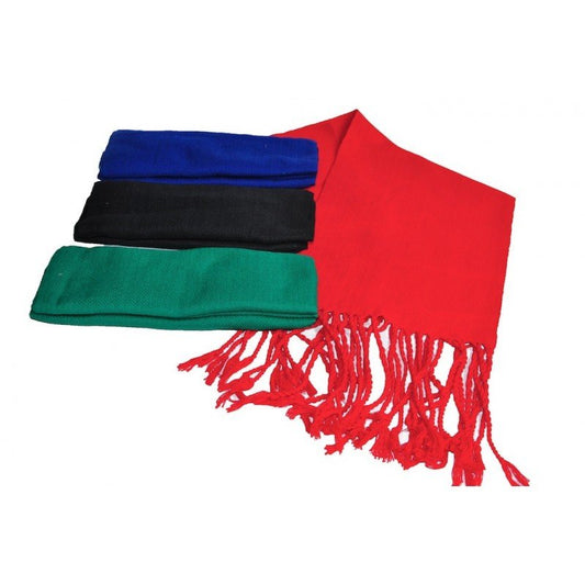 Faja regional asturiana roja con flecos; también plegadas azul, negra y verde