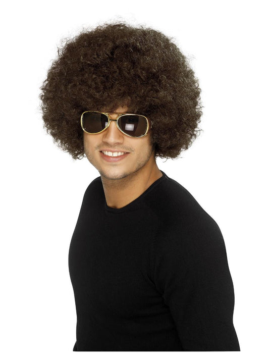 Peluca tipo afro marrón, con gran volumen y flequillo rizado.